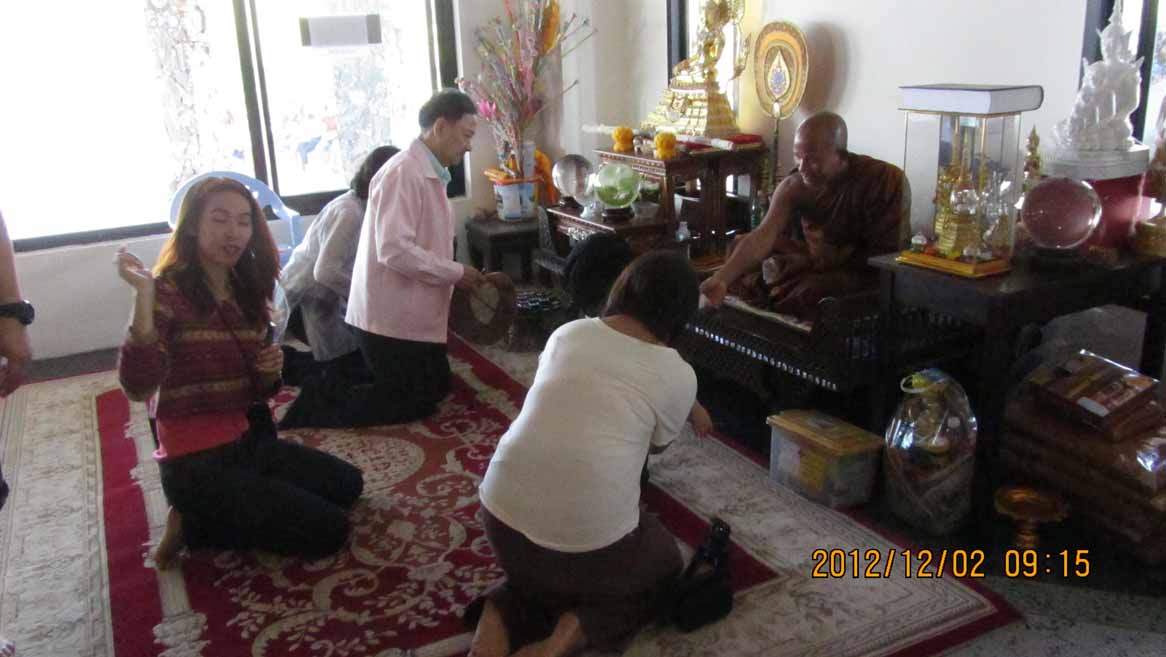 Phrathard_Phakaew 19.JPG 83.0K